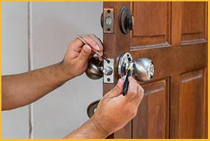 Miami Star Locksmith Miami, FL 305-908-3098 - 3-residential-lock-change